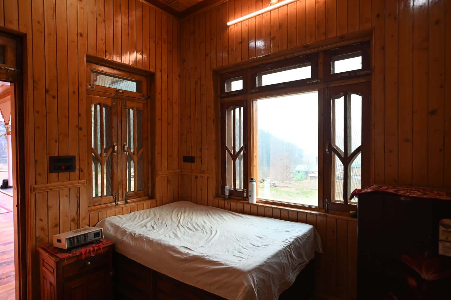 Cozy bedroom with woodn interiors